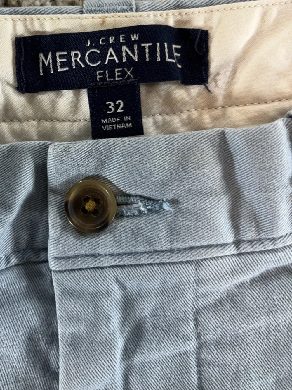 J. Crew Mercantile Flex Men’s Size 32 Light Blue Chino Shorts‎